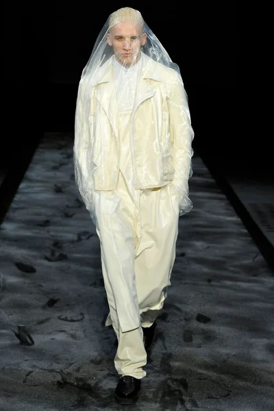 Look 31